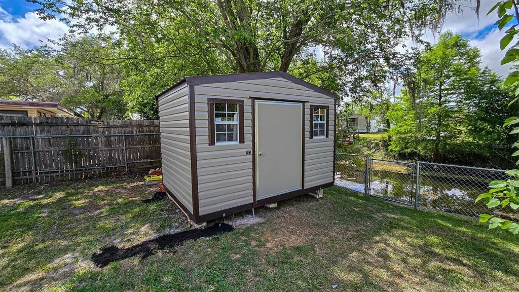 На продажу: $149,900 (2 спален, 1 ванн, 924 Квадратных фут)