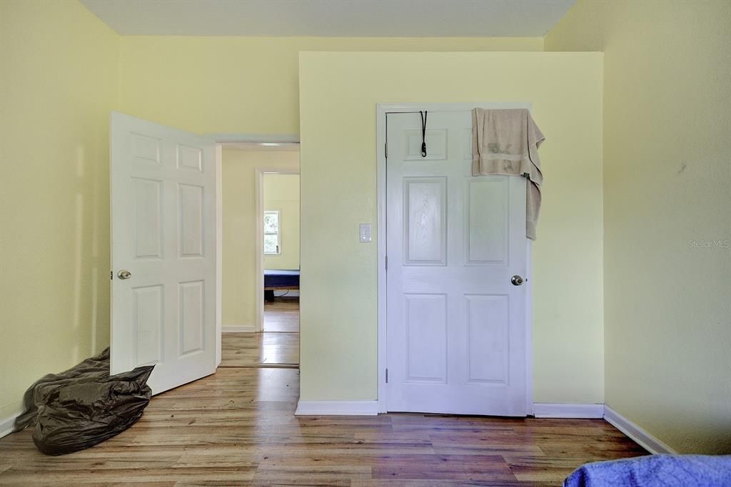 For Sale: $220,000 (3 beds, 2 baths, 1342 Square Feet)