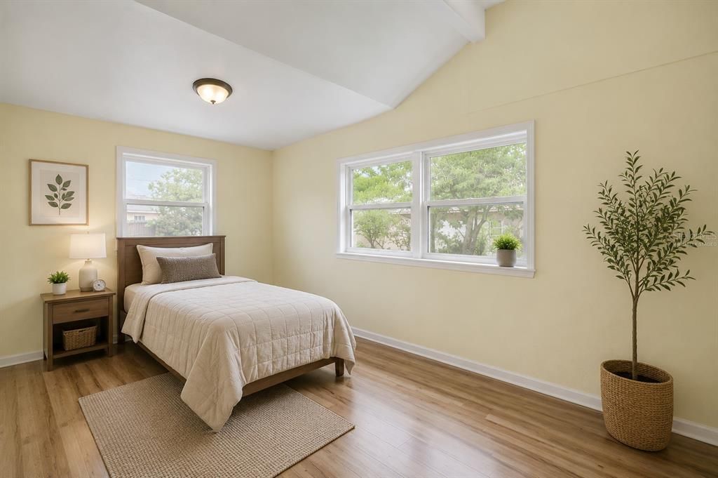 For Sale: $220,000 (3 beds, 2 baths, 1342 Square Feet)