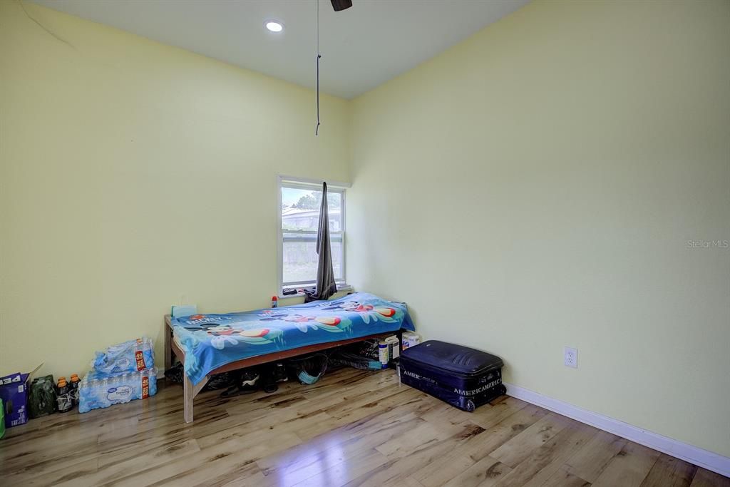 For Sale: $220,000 (3 beds, 2 baths, 1342 Square Feet)