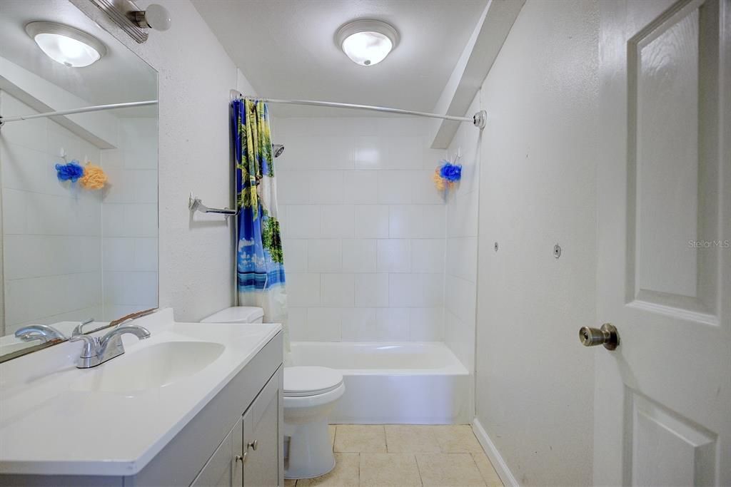 For Sale: $220,000 (3 beds, 2 baths, 1342 Square Feet)
