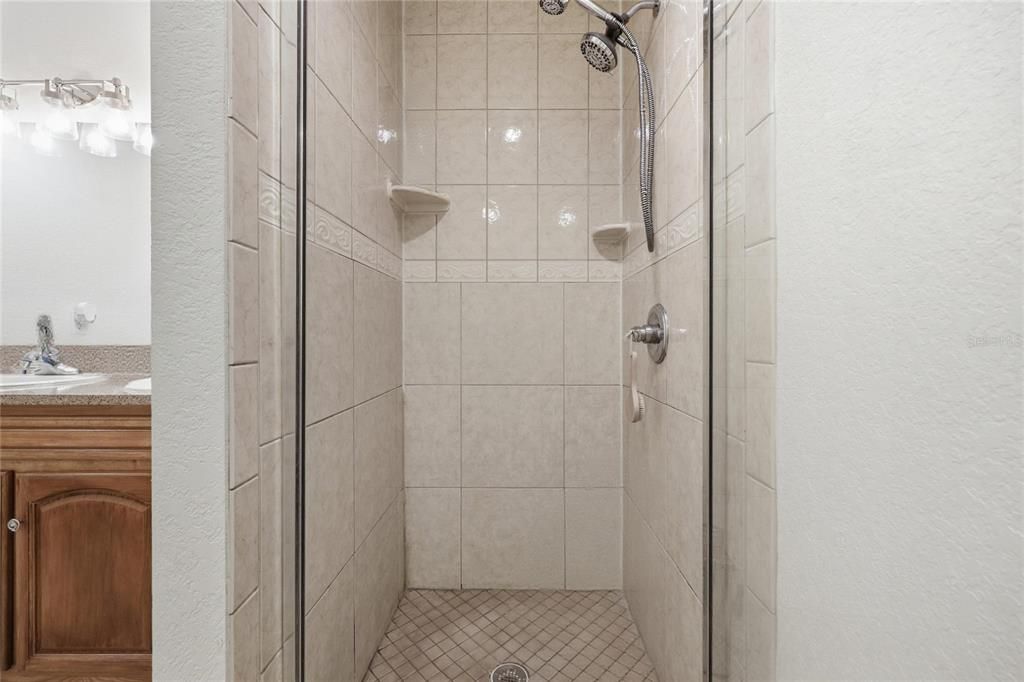 For Sale: $315,000 (3 beds, 2 baths, 1536 Square Feet)