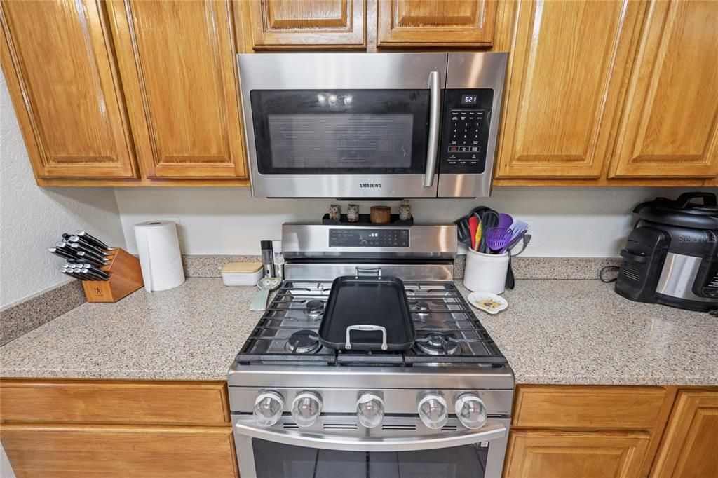 For Sale: $315,000 (3 beds, 2 baths, 1536 Square Feet)