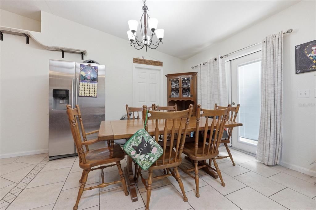 For Sale: $315,000 (3 beds, 2 baths, 1536 Square Feet)