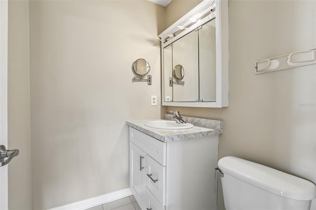 For Sale: $209,900 (2 beds, 1 baths, 1000 Square Feet)