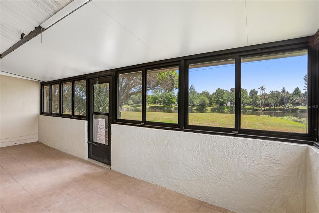For Sale: $209,900 (2 beds, 1 baths, 1000 Square Feet)