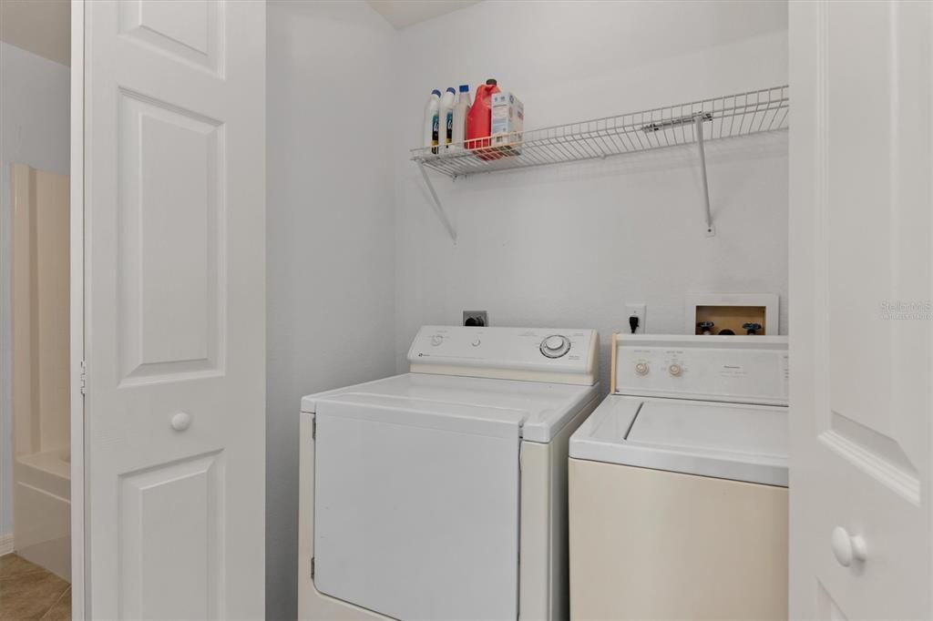 For Sale: $264,900 (3 beds, 2 baths, 1352 Square Feet)