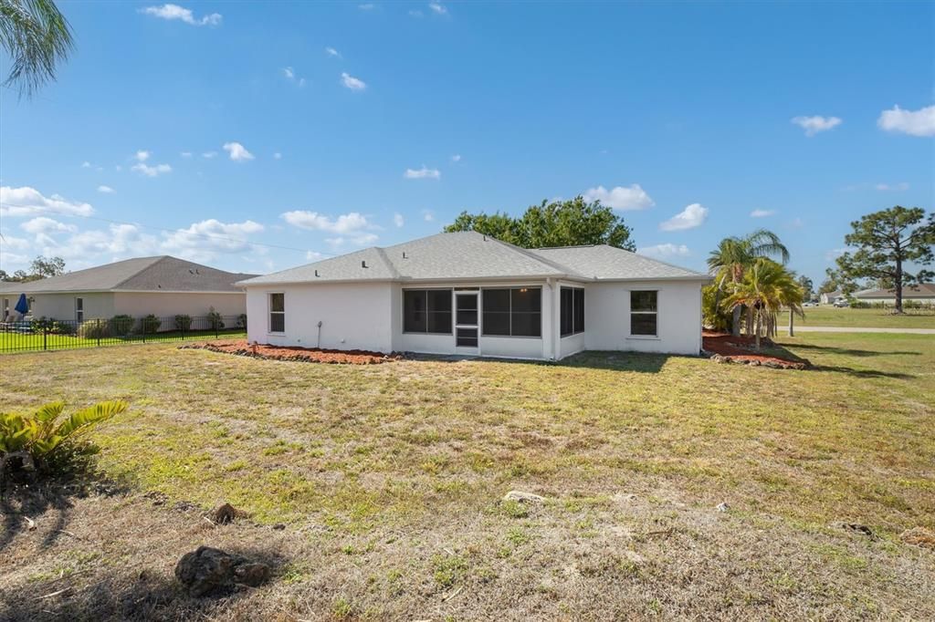 For Sale: $264,900 (3 beds, 2 baths, 1352 Square Feet)