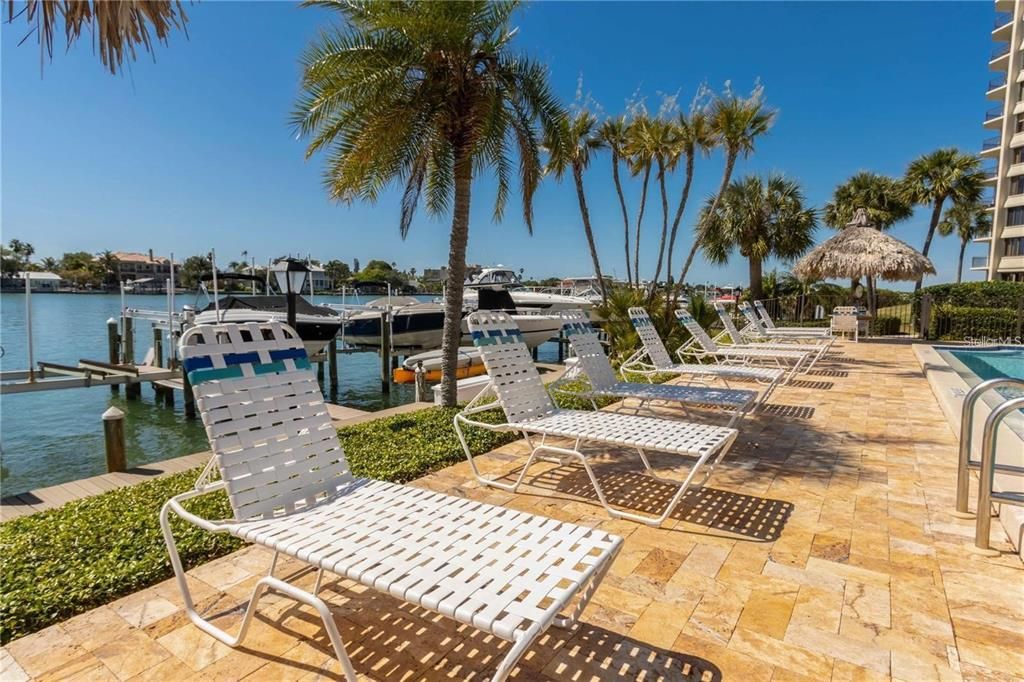 En Venta: $875,000 (2 camas, 2 baños, 1980 Pies cuadrados)