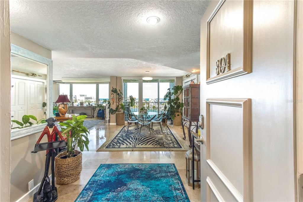 En Venta: $875,000 (2 camas, 2 baños, 1980 Pies cuadrados)