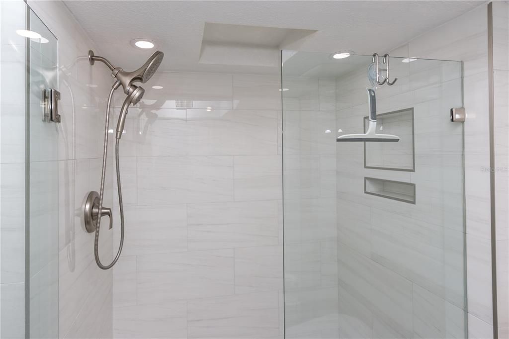 En Venta: $875,000 (2 camas, 2 baños, 1980 Pies cuadrados)