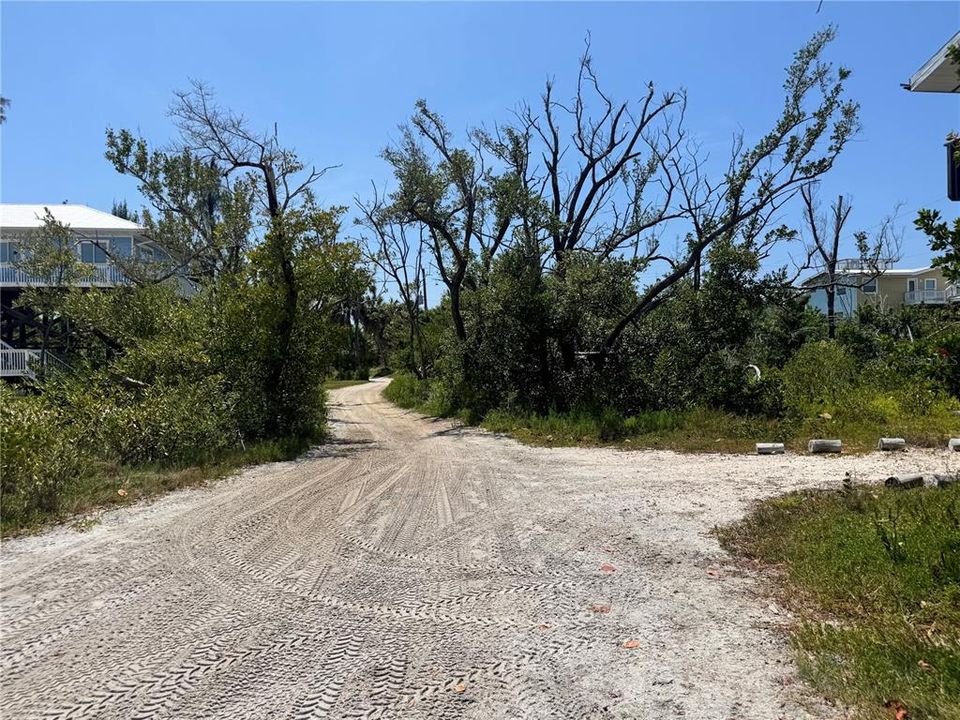 待售: $105,000 (0.12 acres)