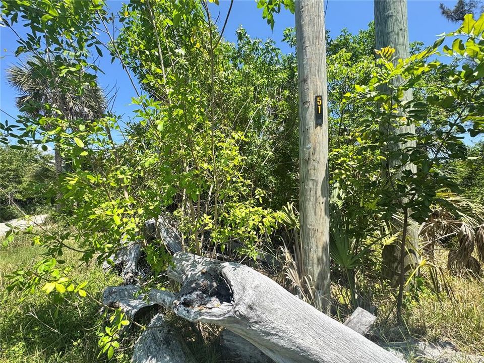 待售: $105,000 (0.12 acres)