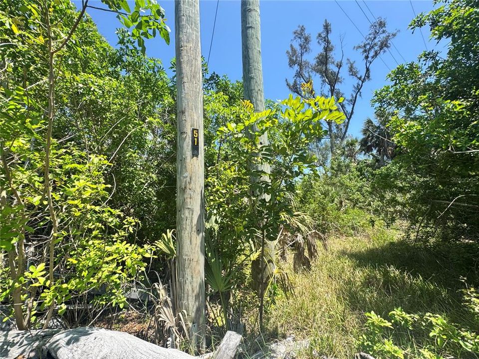 待售: $105,000 (0.12 acres)