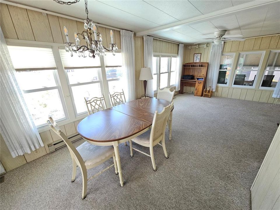 For Sale: $119,900 (2 beds, 2 baths, 960 Square Feet)