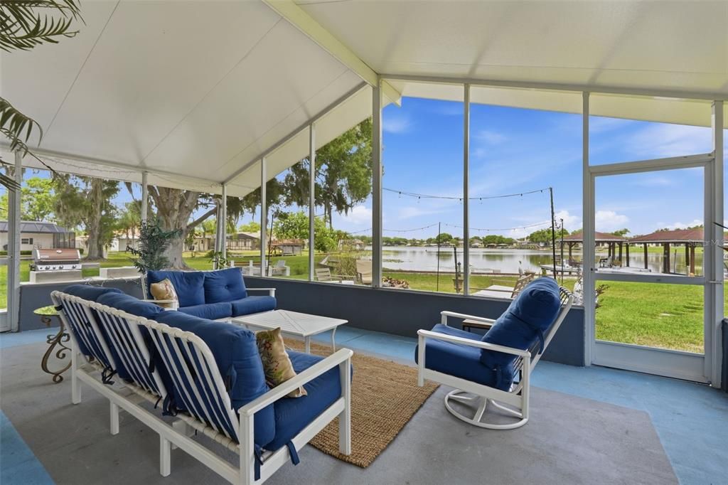 For Sale: $875,000 (4 beds, 2 baths, 2680 Square Feet)