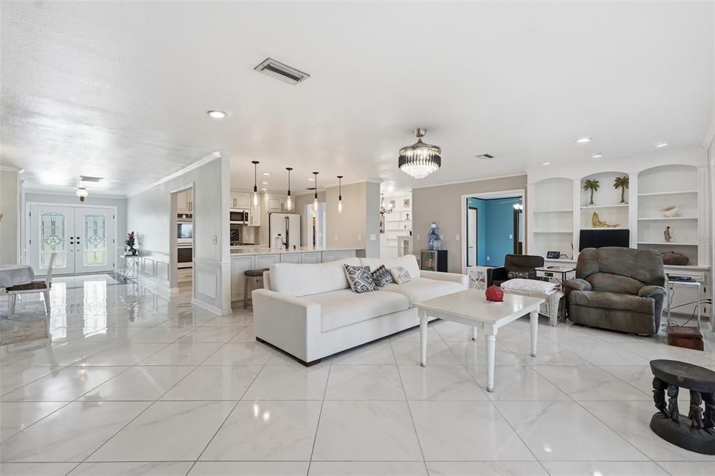 For Sale: $875,000 (4 beds, 2 baths, 2680 Square Feet)