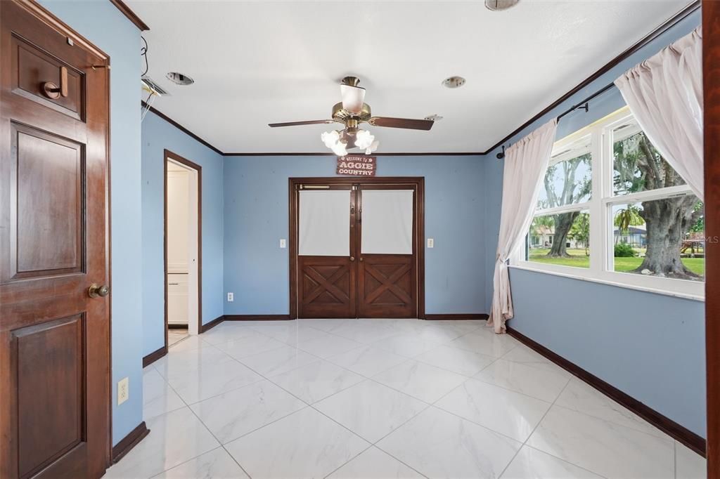 For Sale: $875,000 (4 beds, 2 baths, 2680 Square Feet)