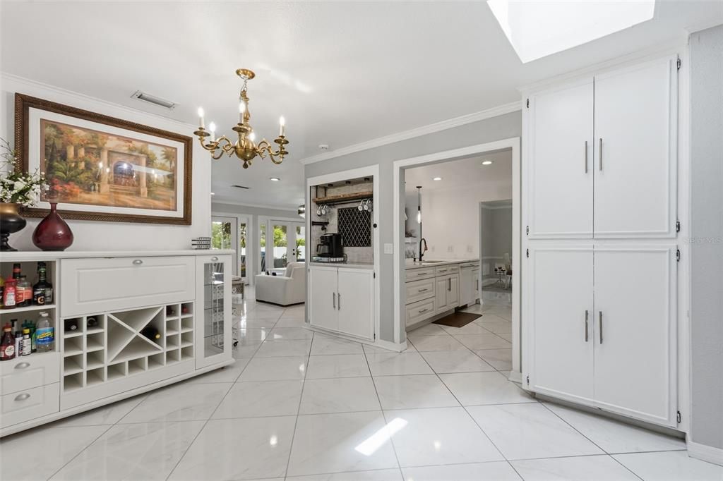 For Sale: $875,000 (4 beds, 2 baths, 2680 Square Feet)