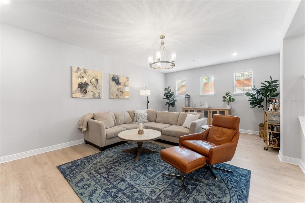 Active With Contract: $914,900 (4 beds, 3 baths, 2444 Square Feet)