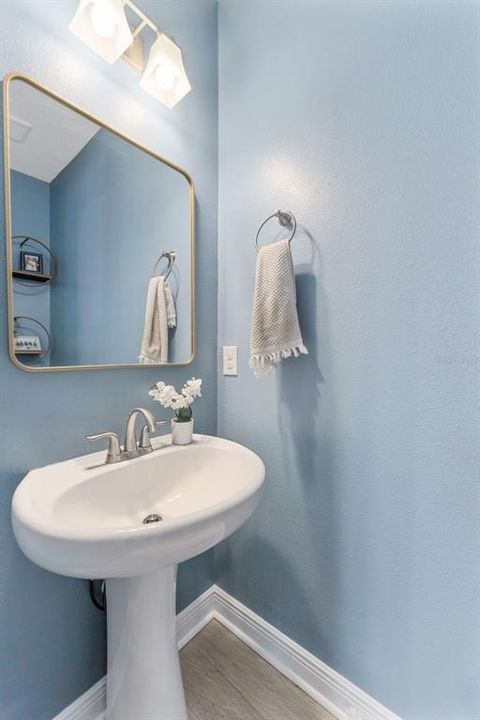 Active With Contract: $914,900 (4 beds, 3 baths, 2444 Square Feet)