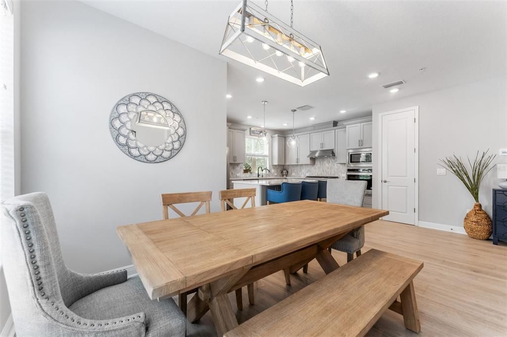 Active With Contract: $914,900 (4 beds, 3 baths, 2444 Square Feet)