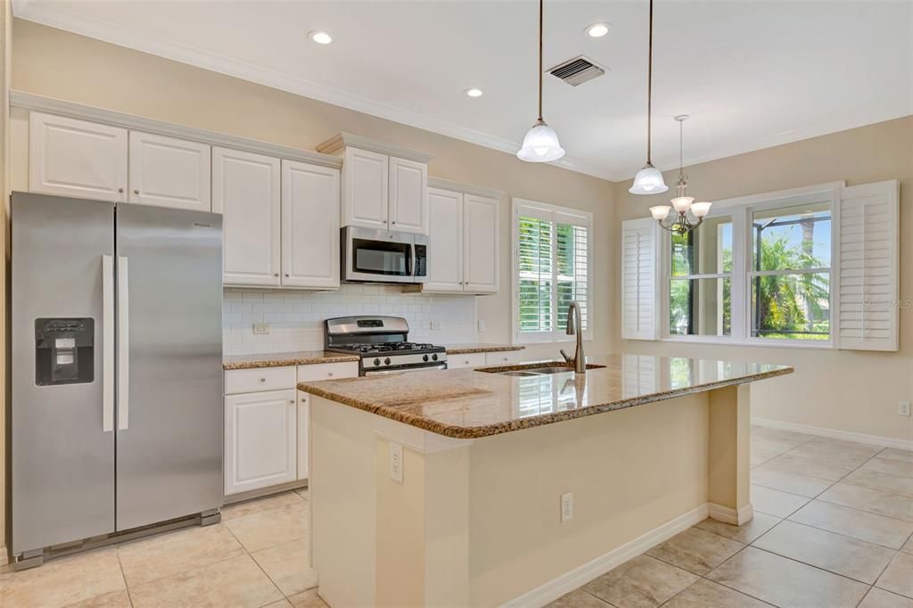 For Sale: $525,000 (3 beds, 2 baths, 1844 Square Feet)