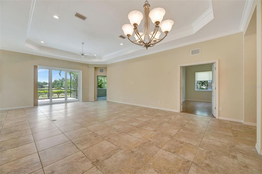 For Sale: $525,000 (3 beds, 2 baths, 1844 Square Feet)