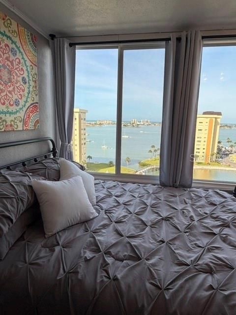 For Rent: $1,650 (0 beds, 1 baths, 563 Square Feet)