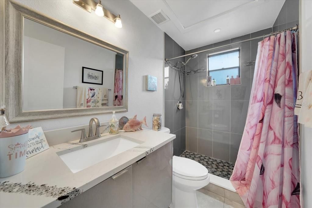En Venta: $205,000 (2 camas, 2 baños, 1125 Pies cuadrados)
