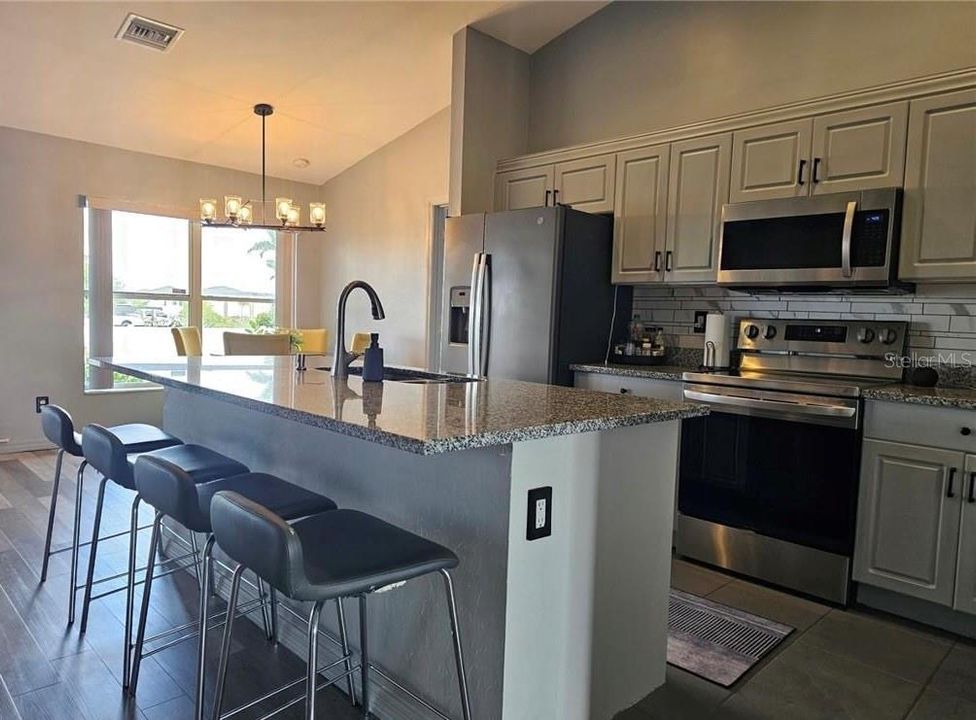 En Venta: $329,000 (3 camas, 2 baños, 1458 Pies cuadrados)