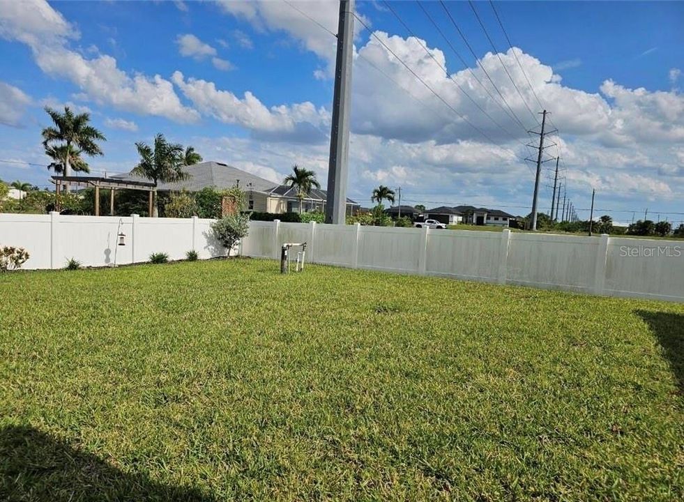 En Venta: $329,000 (3 camas, 2 baños, 1458 Pies cuadrados)