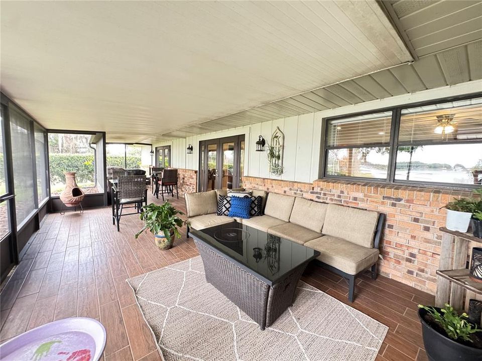 For Sale: $1,200,000 (4 beds, 3 baths, 2838 Square Feet)