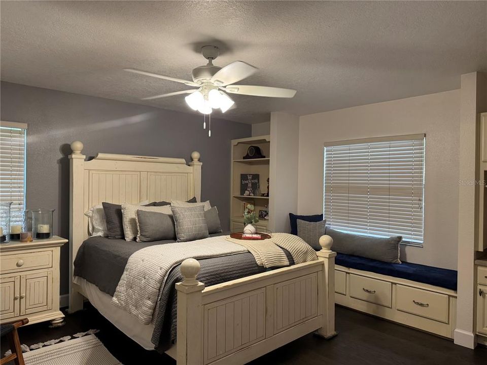 For Sale: $1,200,000 (4 beds, 3 baths, 2838 Square Feet)