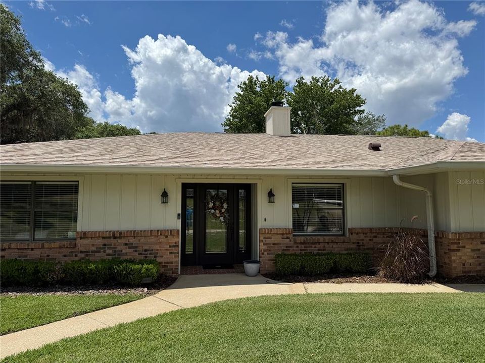 For Sale: $1,200,000 (4 beds, 3 baths, 2838 Square Feet)