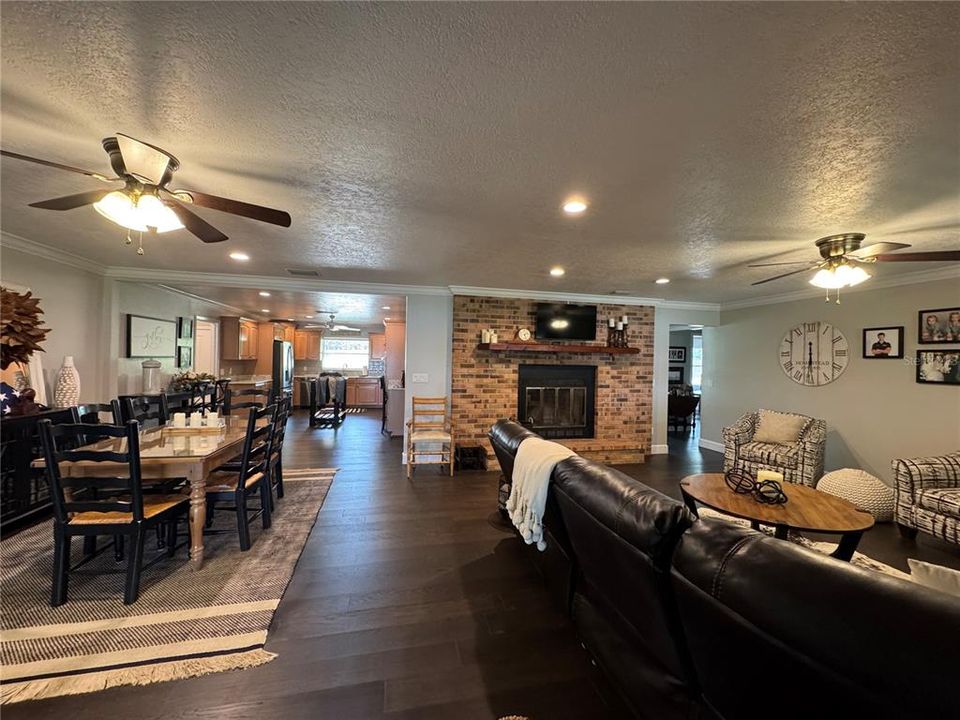 For Sale: $1,200,000 (4 beds, 3 baths, 2838 Square Feet)