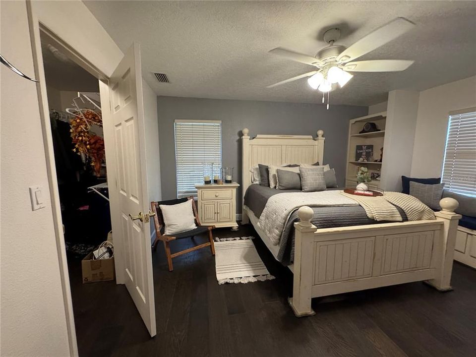 For Sale: $1,200,000 (4 beds, 3 baths, 2838 Square Feet)