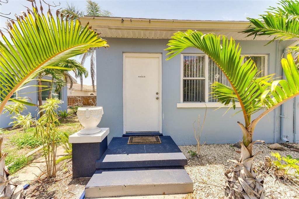 For Sale: $1,299,000 (6 beds, 0 baths, 2647 Square Feet)