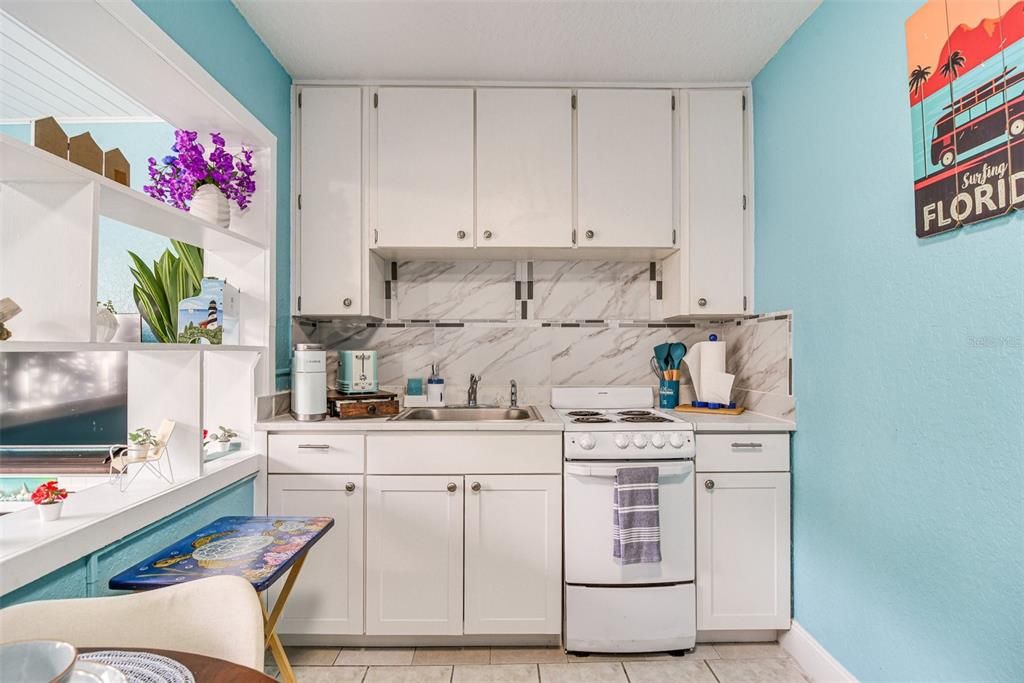 For Sale: $1,299,000 (6 beds, 0 baths, 2647 Square Feet)