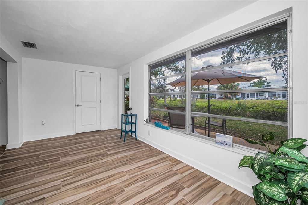 En Venta: $142,500 (2 camas, 2 baños, 1050 Pies cuadrados)