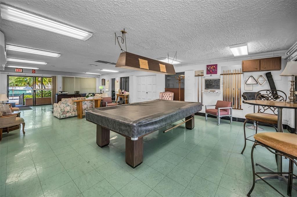 En Venta: $142,500 (2 camas, 2 baños, 1050 Pies cuadrados)