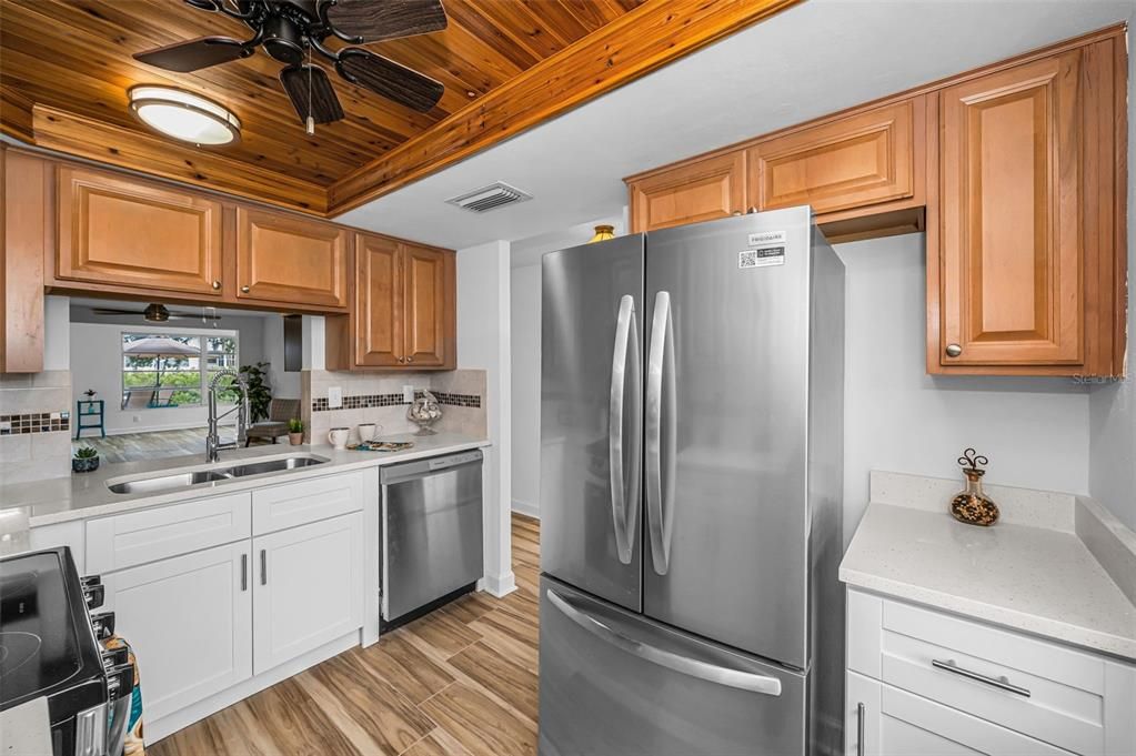 En Venta: $142,500 (2 camas, 2 baños, 1050 Pies cuadrados)