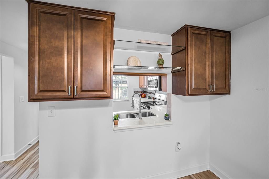 En Venta: $142,500 (2 camas, 2 baños, 1050 Pies cuadrados)