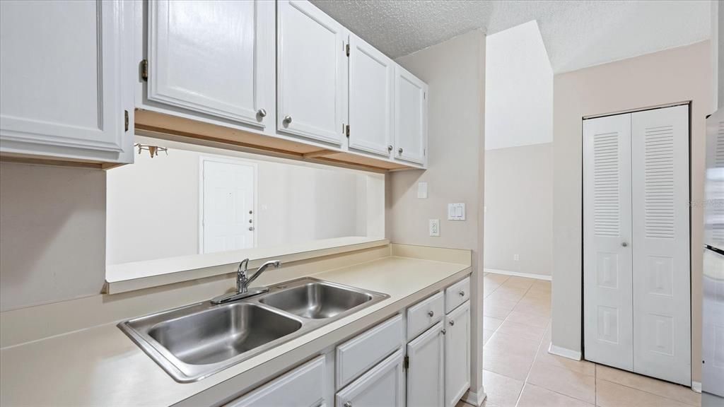 En Venta: $180,000 (2 camas, 2 baños, 1119 Pies cuadrados)