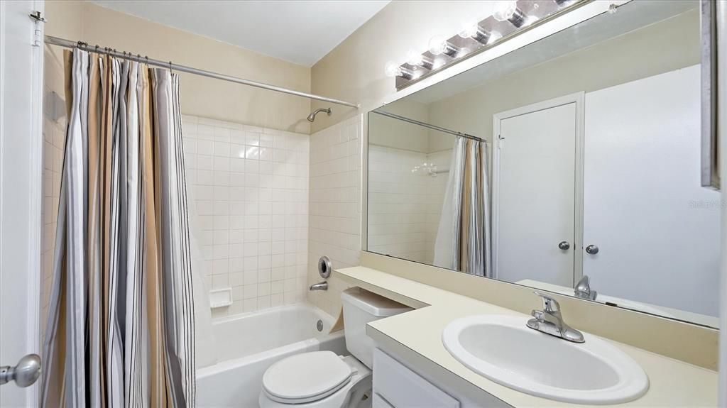 En Venta: $180,000 (2 camas, 2 baños, 1119 Pies cuadrados)