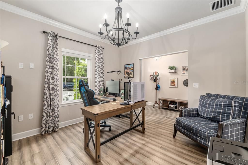En Venta: $734,900 (4 camas, 3 baños, 2742 Pies cuadrados)