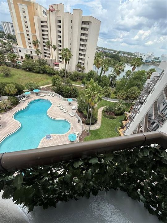 На продажу: $249,900 (2 спален, 2 ванн, 583 Квадратных фут)