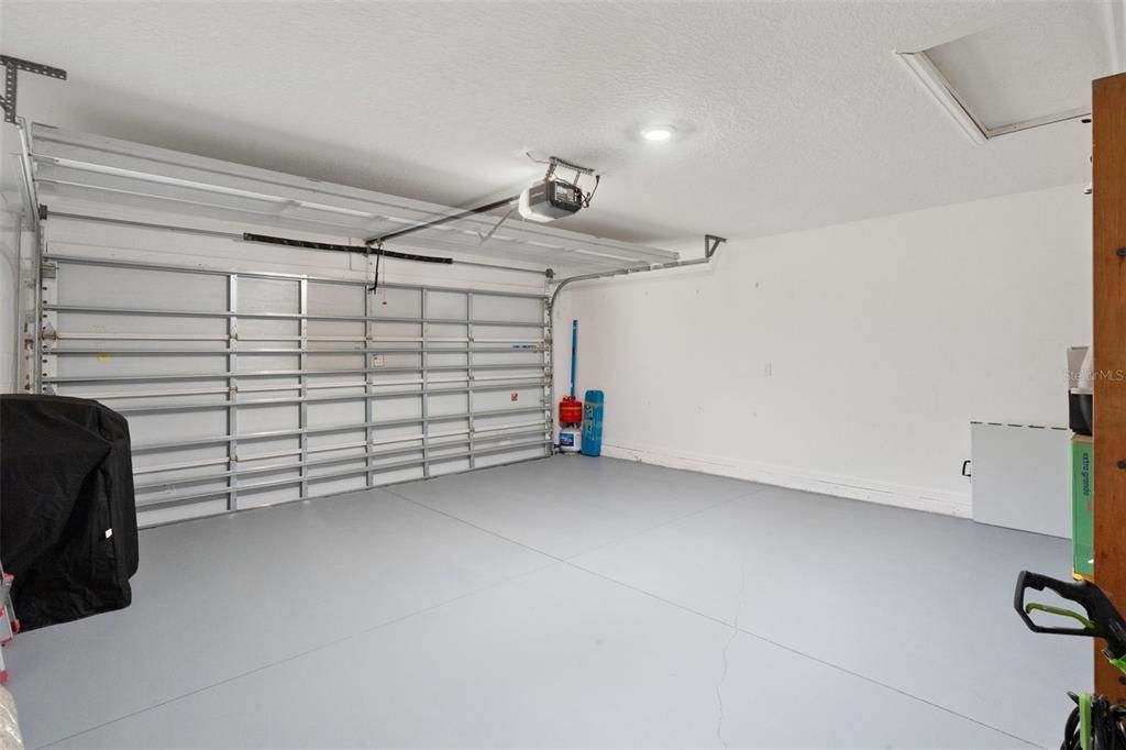 合同活跃: $345,000 (3 贝兹, 2 浴室, 1552 平方英尺)