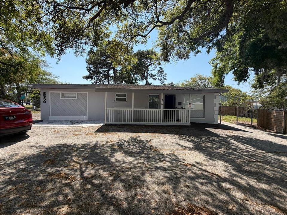 待售: $330,000 (0 贝兹, 0 浴室, 1406 平方英尺)