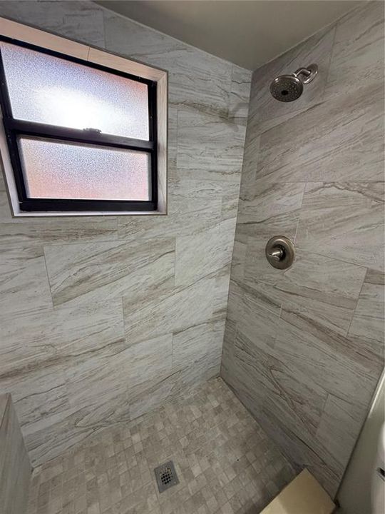 На продажу: $205,000 (2 спален, 2 ванн, 930 Квадратных фут)